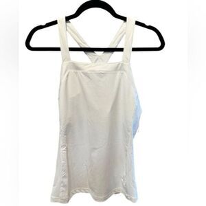NWT BOAST Women’s White Tank Top Shelf Bra Athletic Workout - Size Medium